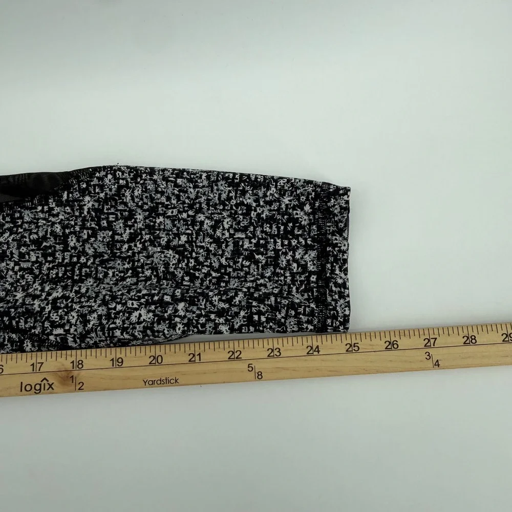 Lululemon Athletic Leggings Women 6 Black White Pixel Floral‎ Mesh Zip Pockets